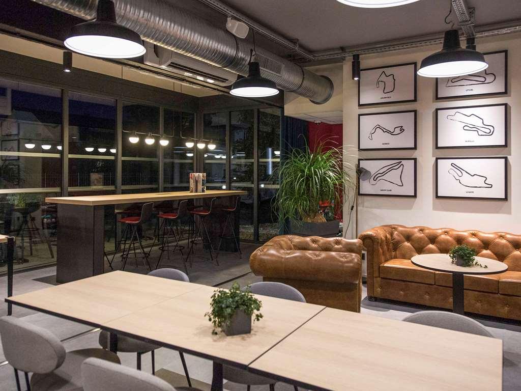 Ibis Styles Bale-Mulhouse Aeroport Hotel Blotzheim Restaurant photo