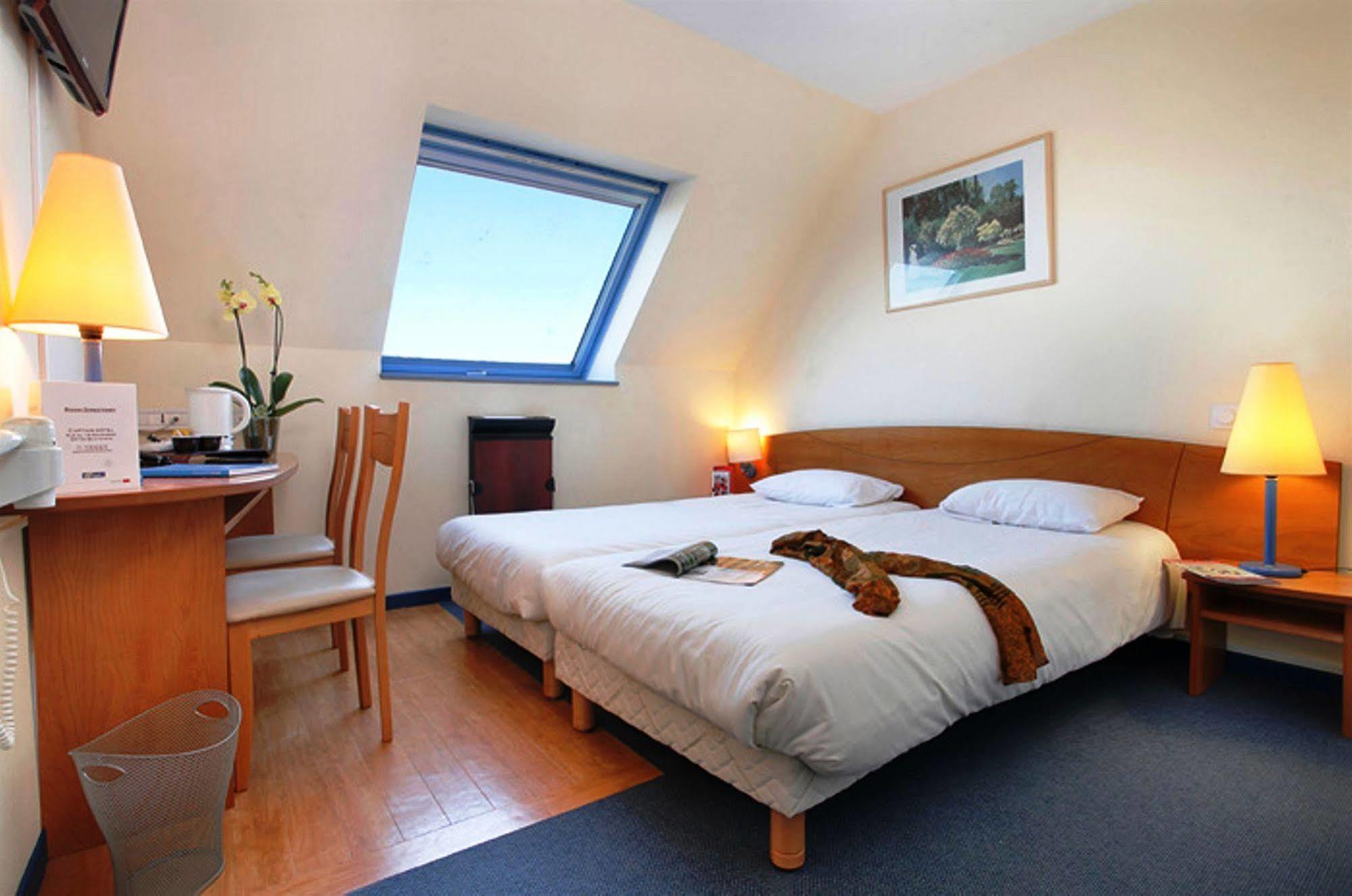 Ibis Styles Bale-Mulhouse Aeroport Hotel Blotzheim Exterior photo