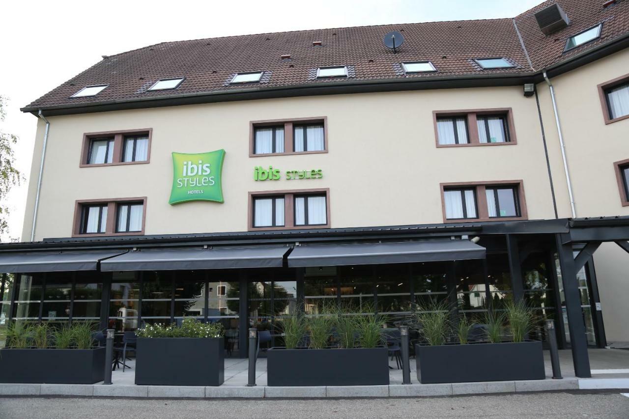 Ibis Styles Bale-Mulhouse Aeroport Hotel Blotzheim Exterior photo